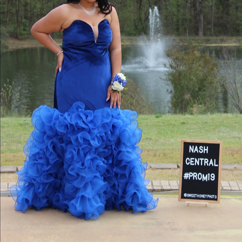Prom dress